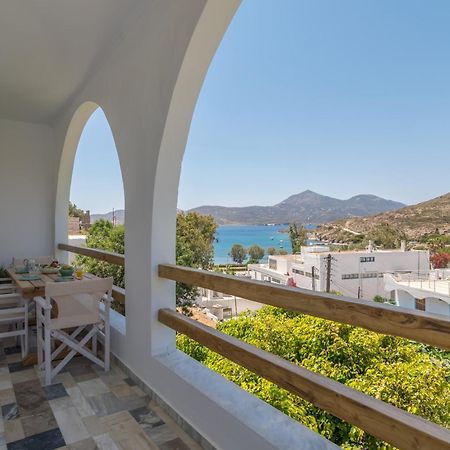 Areti'S Milos Guesthouses 阿达玛斯 外观 照片