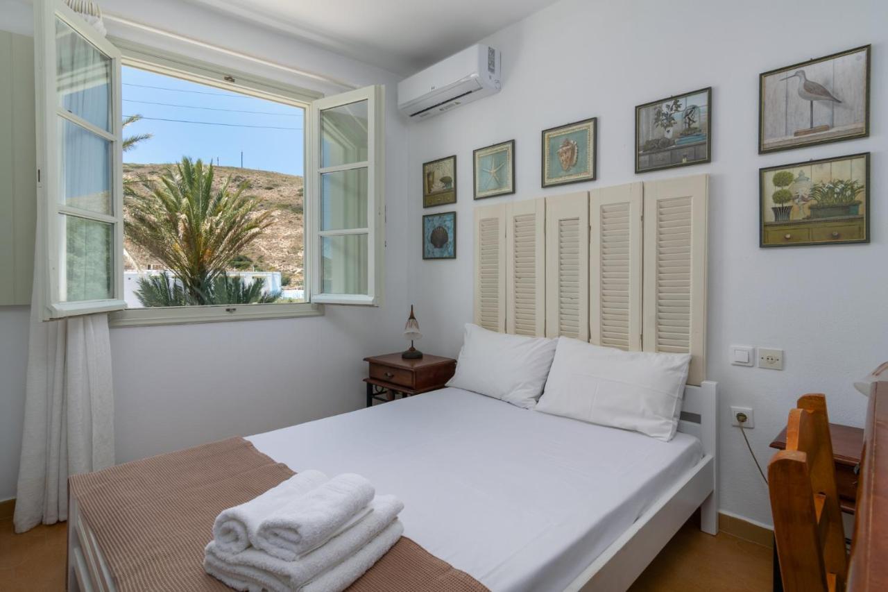 Areti'S Milos Guesthouses 阿达玛斯 外观 照片