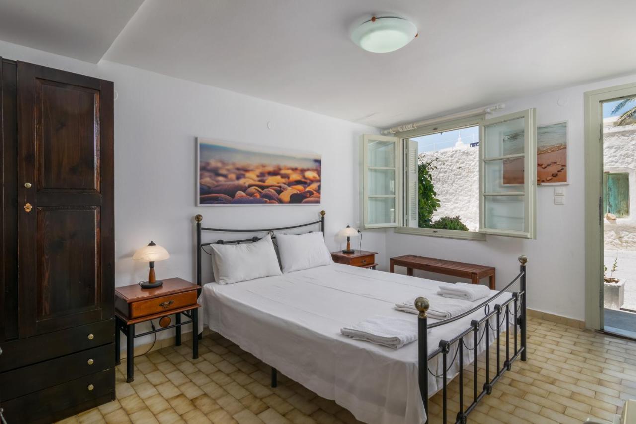 Areti'S Milos Guesthouses 阿达玛斯 外观 照片
