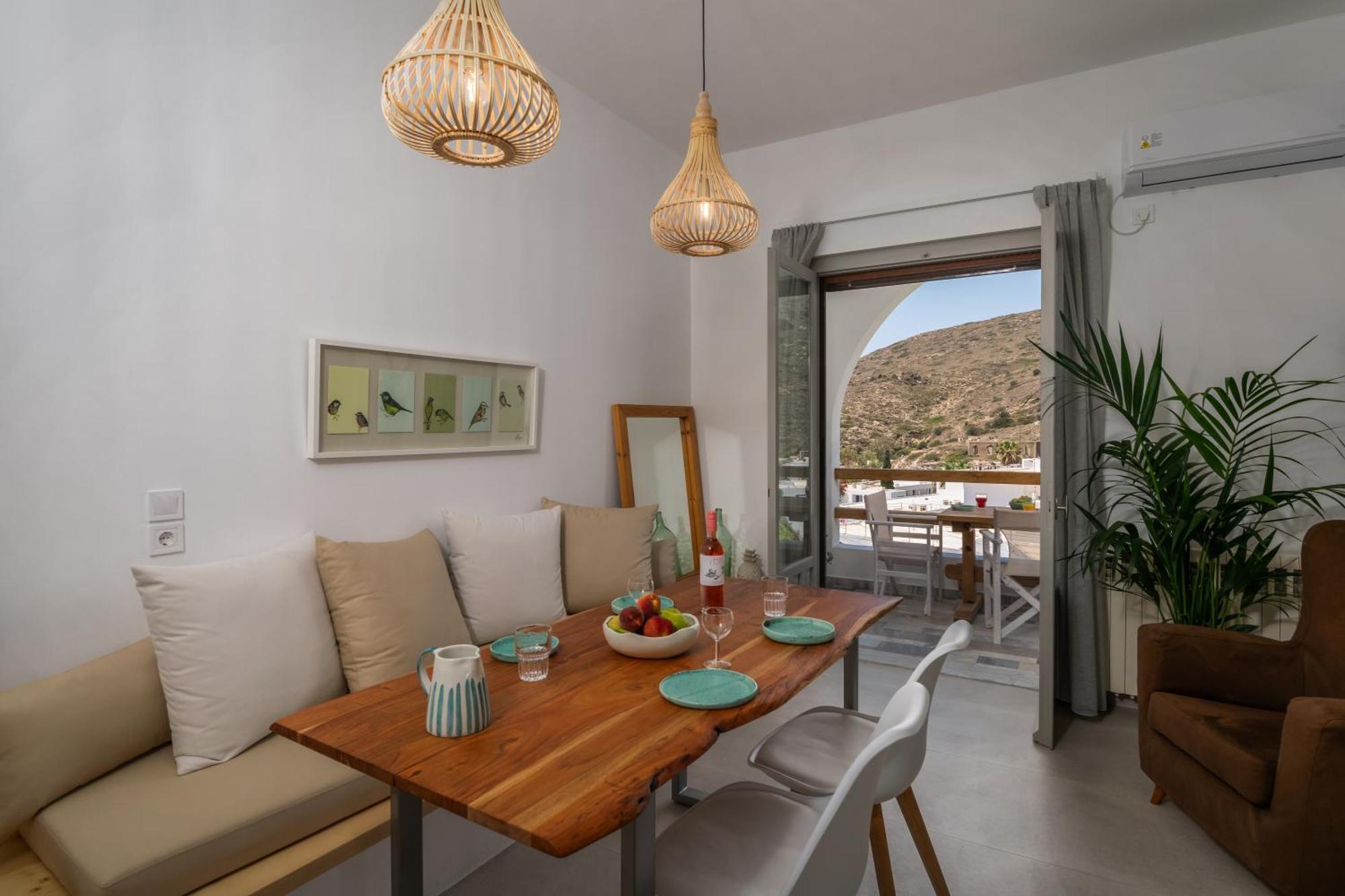 Areti'S Milos Guesthouses 阿达玛斯 外观 照片